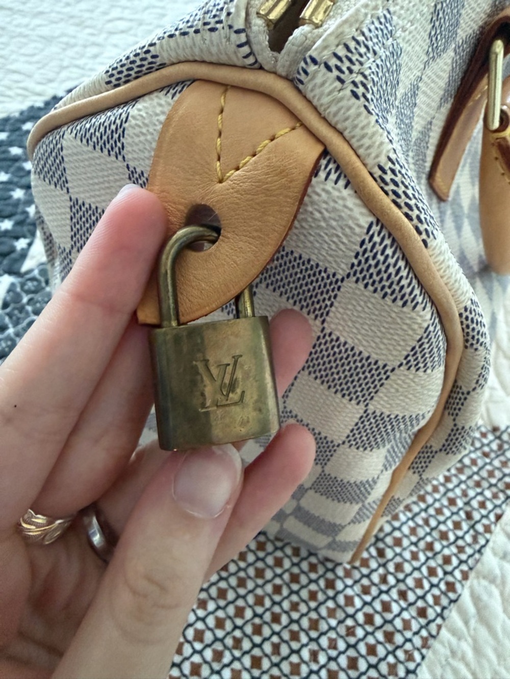 ✨ Louis Vuitton Damier Azur Canvas Speedy Handbag - Blue & Cream Check - Picture 8 of 10